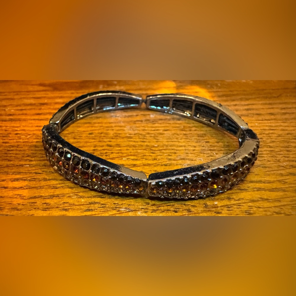 NWOT Rhinestone Stretch Fashion Bracelet